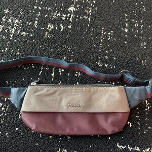 Tumi Black Voyager Slim Belt Bag